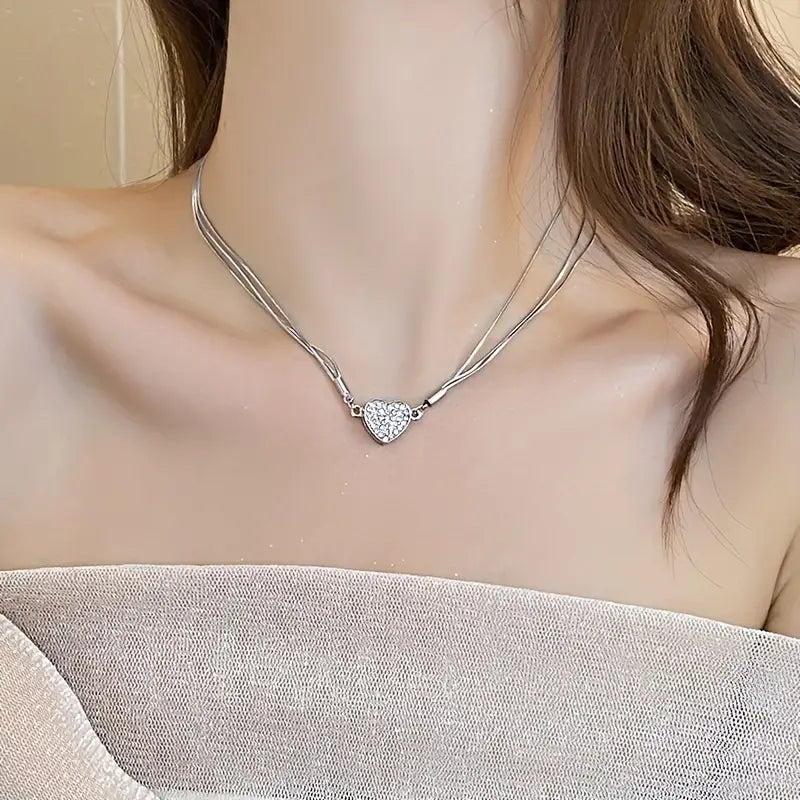 COLLAR CORAZÓN MAGNÉTICO DIAMANTES